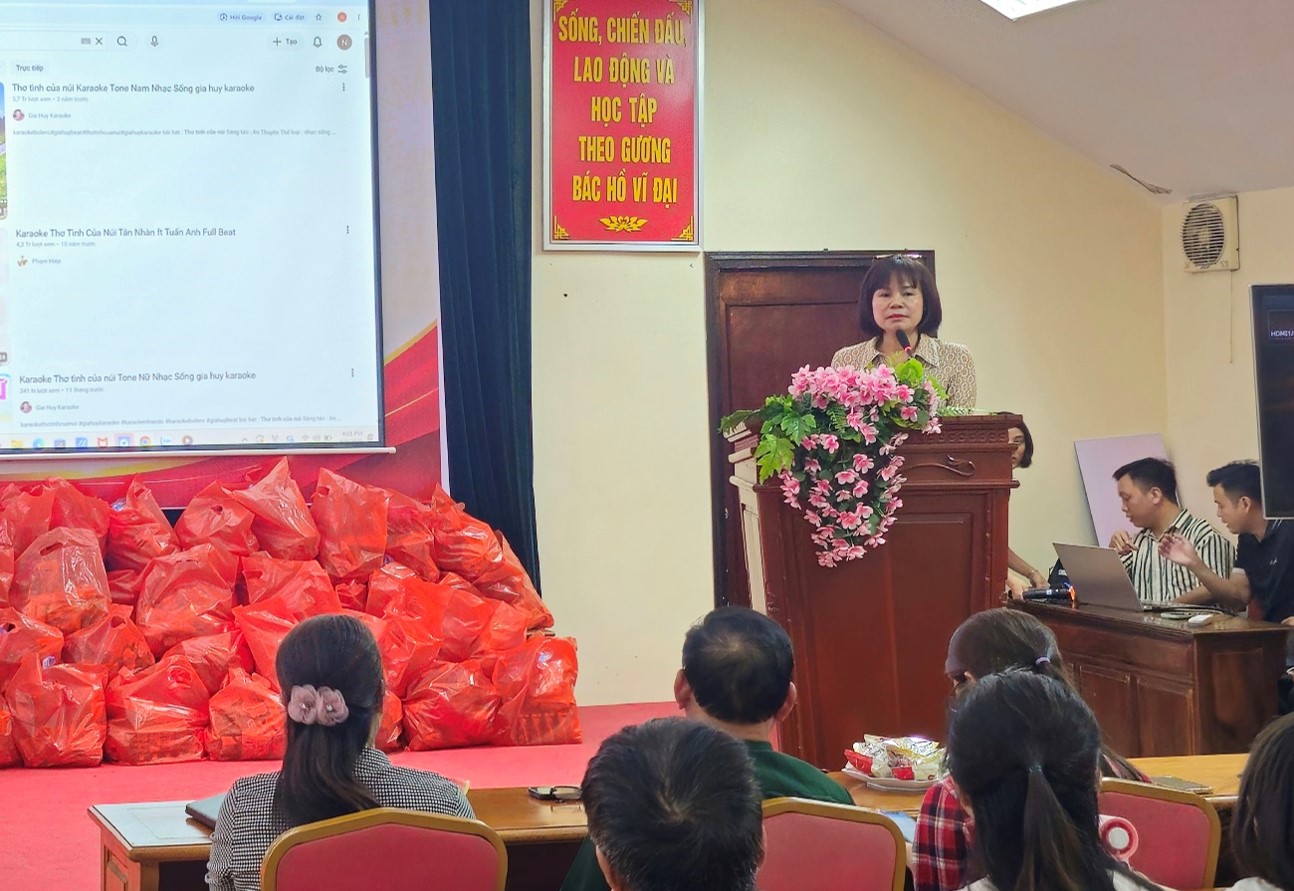 ThS. Phạm Thị Diệu Thúy, Trưởng phòng CTXH phát biểu tại chương trình